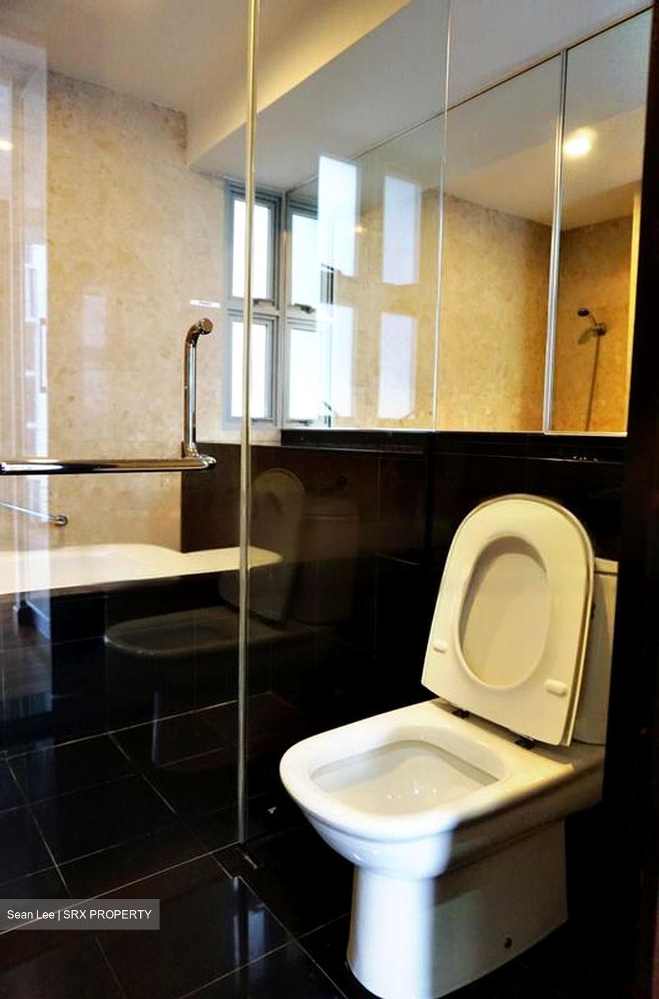 Grandeur 8 (D20), Condominium #556010811
